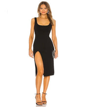 Load image into Gallery viewer, Seraphina Dress || Black
