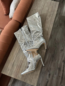 Beyoncé metallic boots cheap