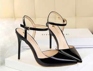 black pointed toe heels