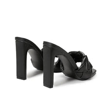 Load image into Gallery viewer, Charlie Heels || Black
