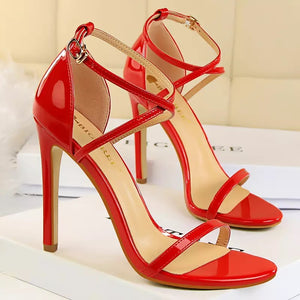 Hailey Heels || Red