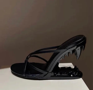 bite heels