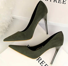 Load image into Gallery viewer, Brielle Suede Pumps || Olive
