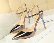 Load image into Gallery viewer, bronze metallic pointed toe heels
