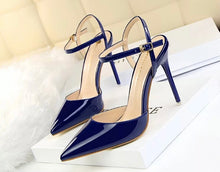 Load image into Gallery viewer, navy pointed toe heels
