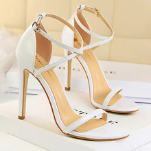 Load image into Gallery viewer, Hailey Heels || White
