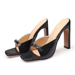 Margot Heels || Black