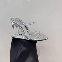 Load image into Gallery viewer, Bite Heels || Silver
