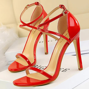 Hailey Heels || Red