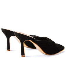 Load image into Gallery viewer, Penny Heels || Black
