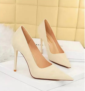 Cara Pointed Toe Heels || Ivory