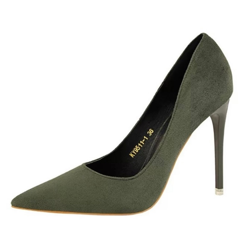 Brielle Suede Pumps || Olive